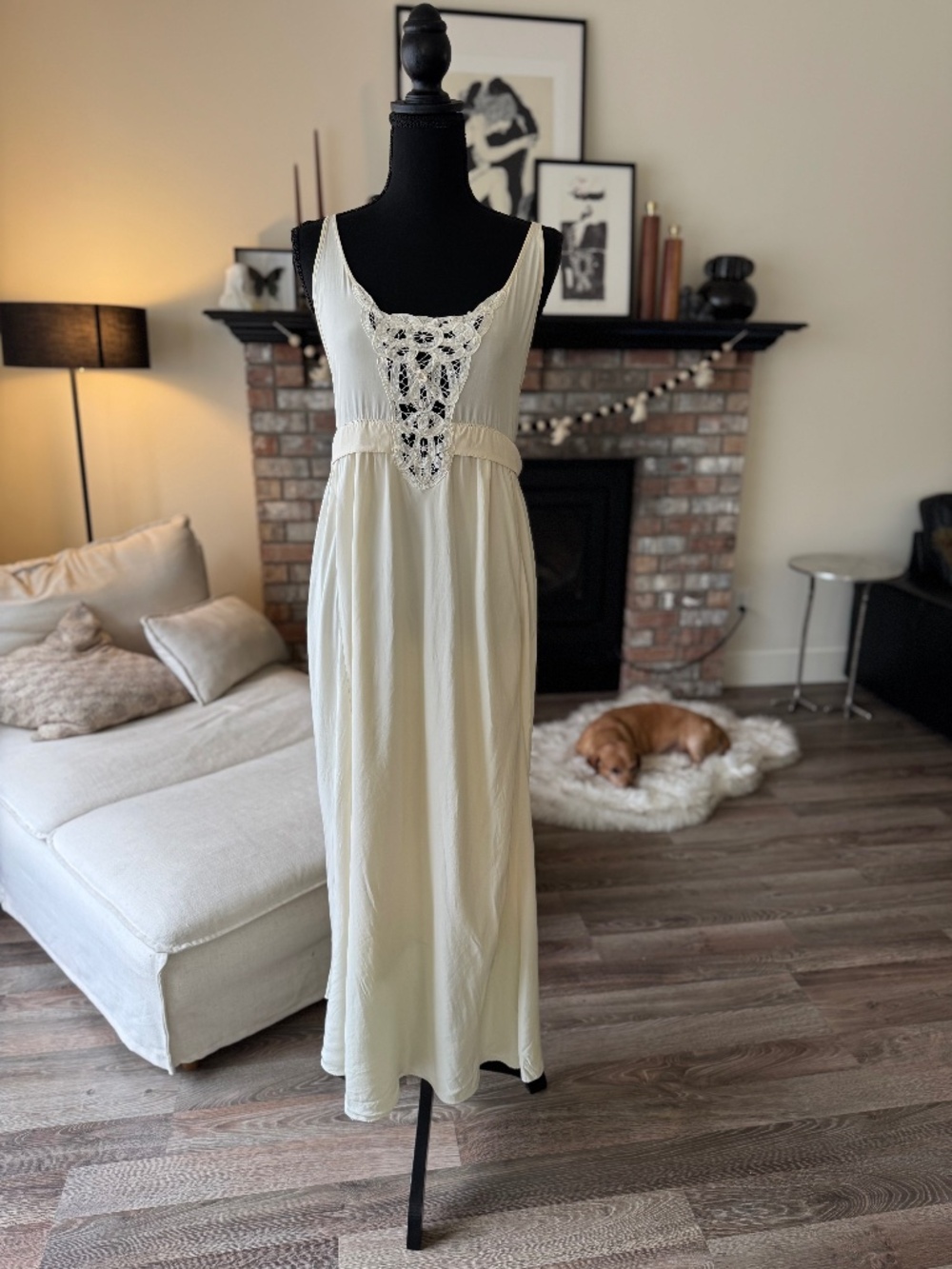 WILFRED Le Fou 100% Silk Slip Dress